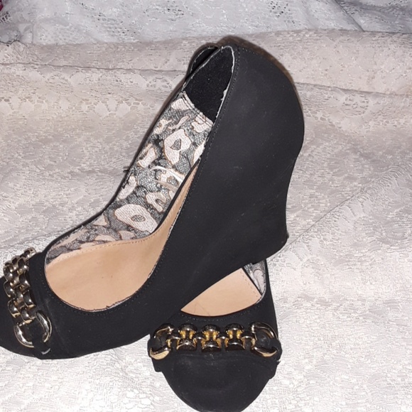 ???? Report Wmn "Halibut" Suede Wedge Heels 8.5 - Picture 3 of 5